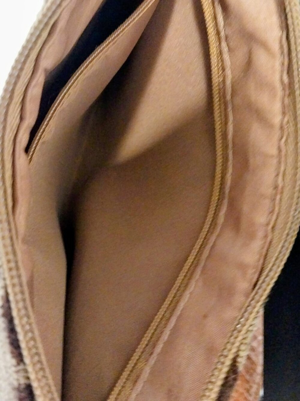 Small Tan Brocade Leather Handbag - Picture 3 of 6